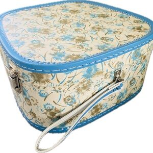 Vintage Starburst Floral Blue and Cream train case luggage Women's Bag